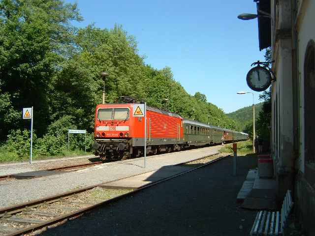 In Gera sind wir der Meininger BR 50 3501 begegnet